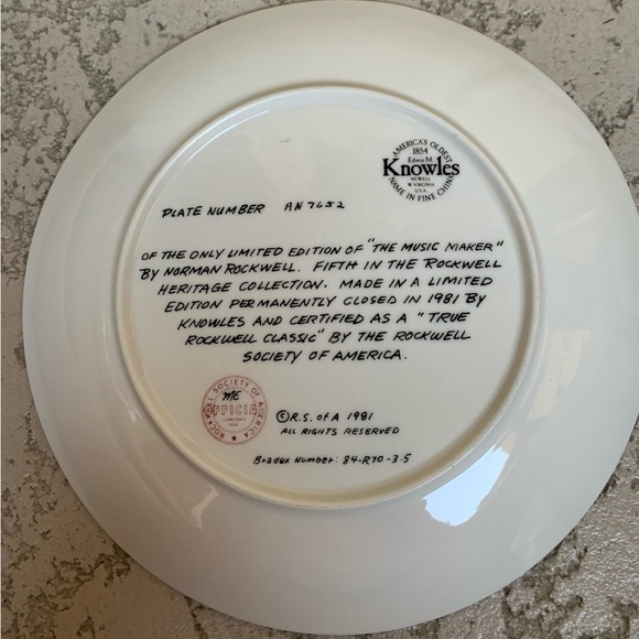 Norman Rockwell plate - Picture 4 of 5